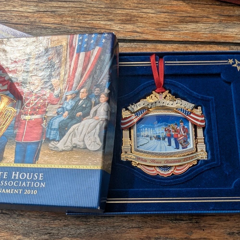 White House Ornament Christmas 2010